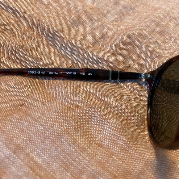 Persol 3092 Sunglasses LIKE NEW - Picture 5 of 11